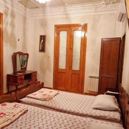 Hotel Kharabadze 库塔伊西 外观 照片